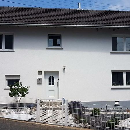 Westerwald Apartments Strassenhaus Esterno foto